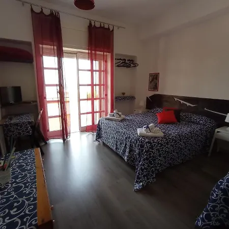 فندق مبيت وإفطار Idria
